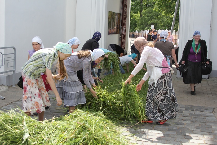 2-Подготовка праздничной дорожки.JPG